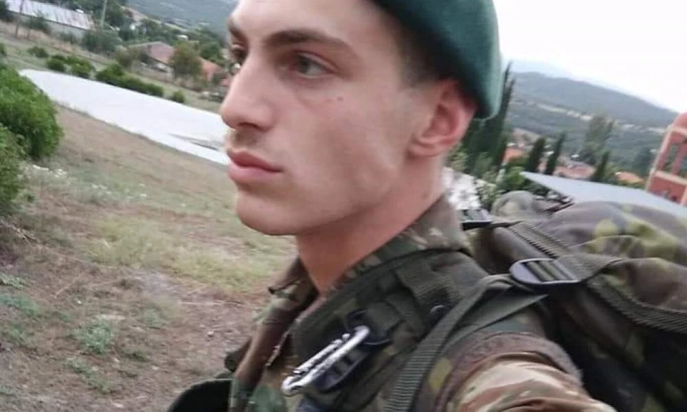 Θρήνος στην Κορινθία για τους δύο νεαρούς που σκοτώθηκαν σε τροχαίο
